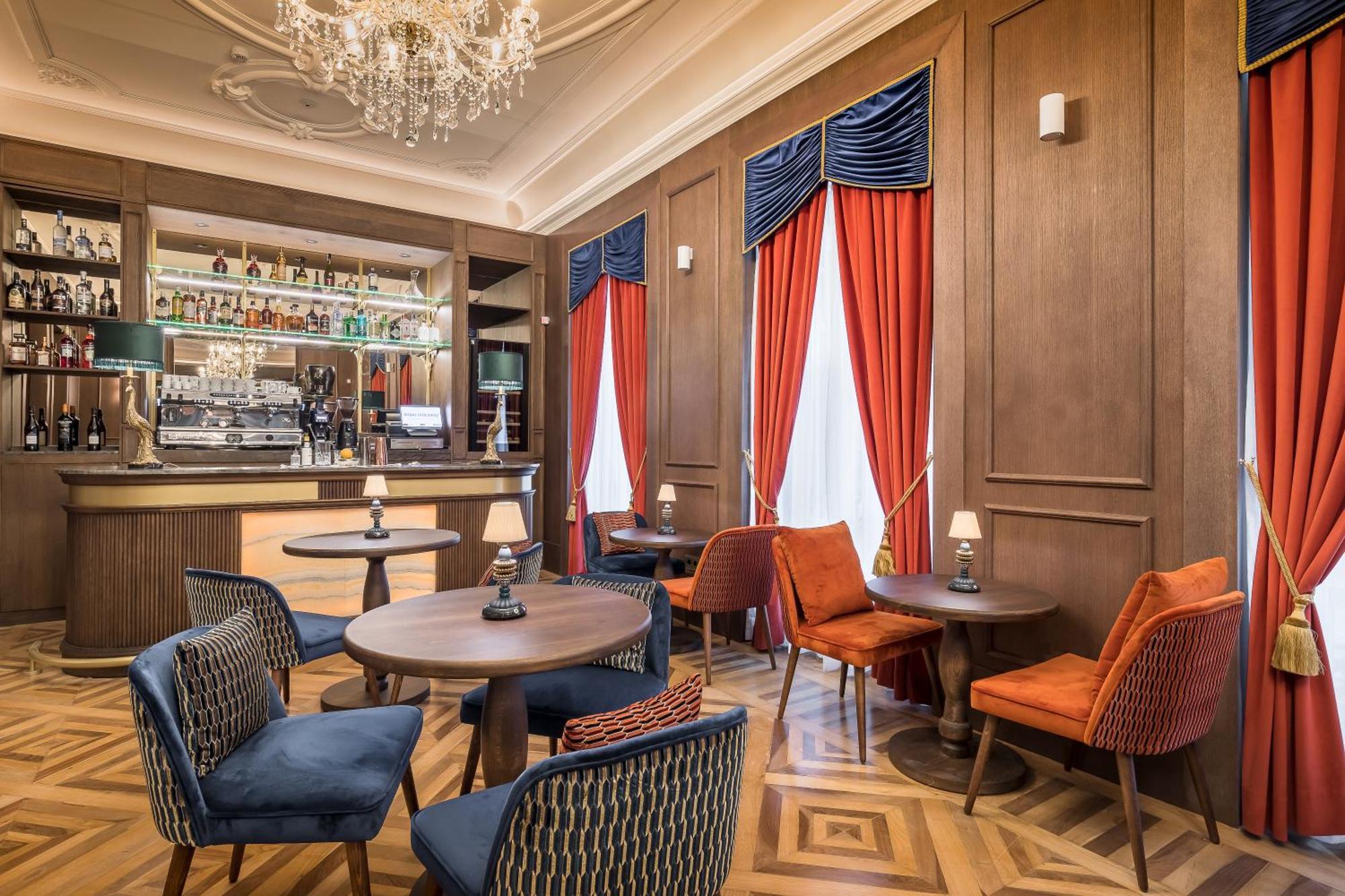 Palacio Gran Via, A Royal Hideaway Hotel Granada Exterior photo